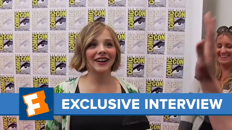 Відео до фільму Впусти мене — Let Me In Chloe Moretz Comic-Con 2010 Exclusive Interview | Comic Con | FandangoMovies