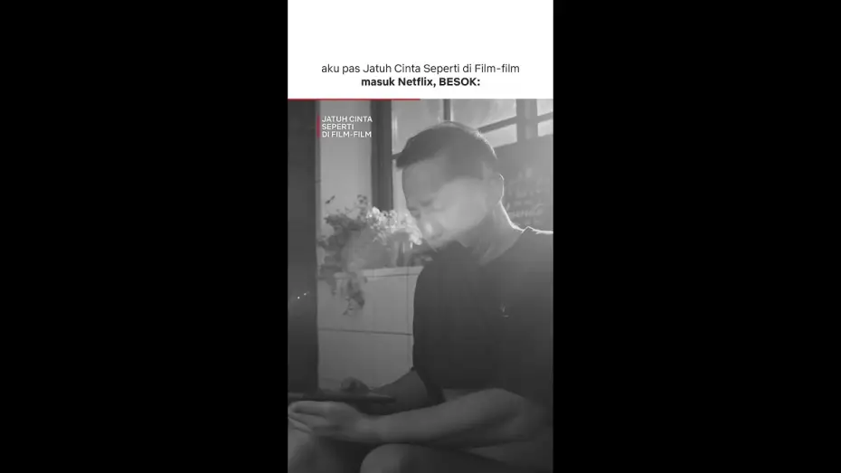 Відео до фільму Jatuh Cinta Seperti di Film-Film — Bawa Laptop Ke Toilet: Kerja ❌ Nonton Netflix ✅ | Jatuh Cinta Seperti Di Film-Film | #Shorts