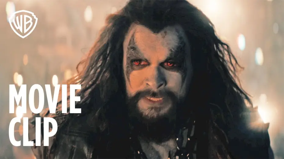 Відео до фільму Суперґьорл — Lobo & Kara Save The Children - Movie Clip