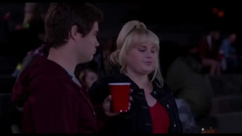 Відео до фільму Ідеальний голос — Clip: "Bumper tries to hit on Fat Amy"