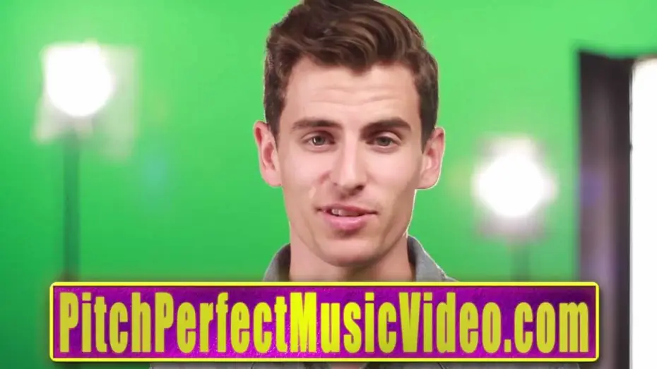Відео до фільму Ідеальний голос — Mike Tompkins Music Video Intro