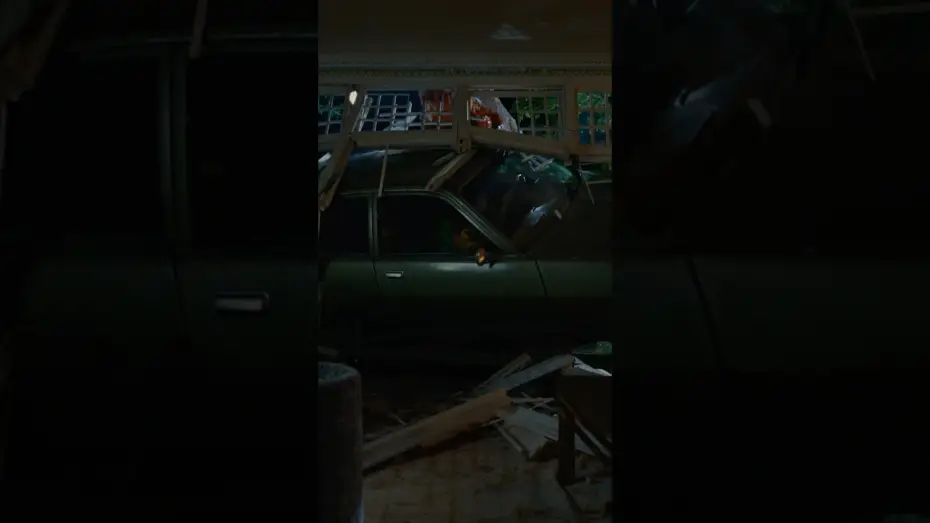 Відео до фільму Кінець Оук-Стріт — Tag who you are bringing to Oak Street.