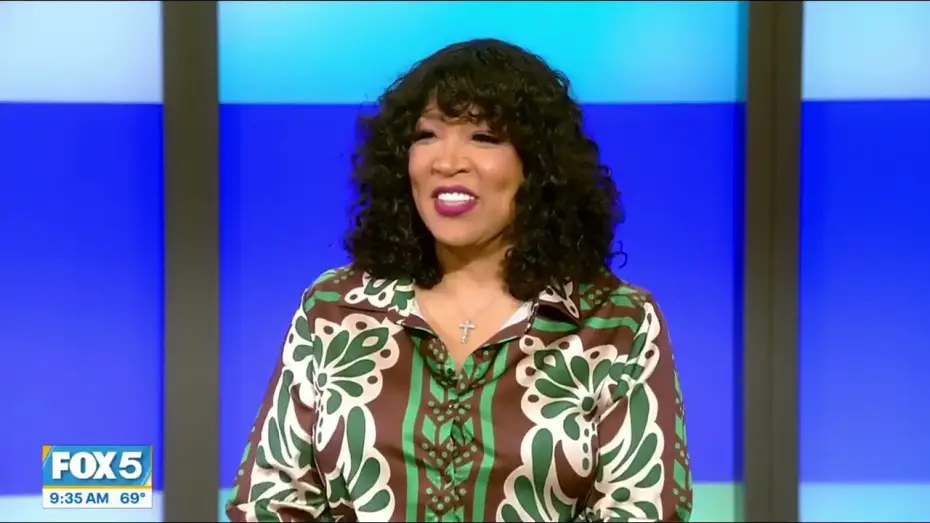 Відео до фільму Re-Election — Kym Whitley discusses RE-ELECTION on Good Day New York