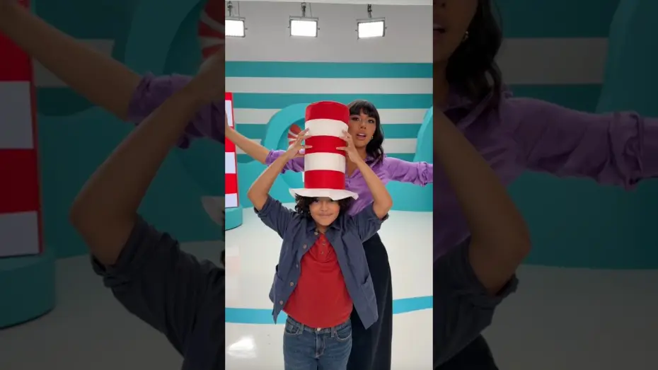 Відео до фільму Кіт у капелюсі — The power of the hat is in their hands, literally.