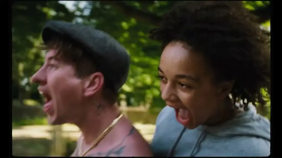Відео до фільму Птах — BIRD de Andrea Arnold | Spot 15" VOSE | Avalon