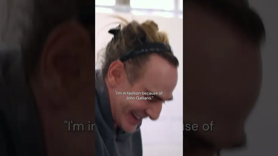 Відео до фільму Джон Гальяно: зліт і падіння — Trace the turbulent career of fashion designer John Galliano in HIGH & LOW: JOHN GALLIANO