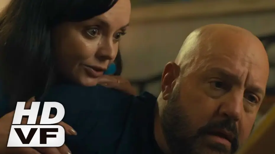 Відео до фільму Стволи догори — GUNS UP Bande Annonce VF (2025, Action) Kevin James, Christina Ricci, Luis Guzmán