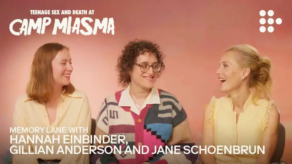 Відео до фільму Підлітковий секс і смерть у таборі «Міазма» — Memory Lane with Jane Schoenbrun, Gillian Anderson &  Hannah Einbinder