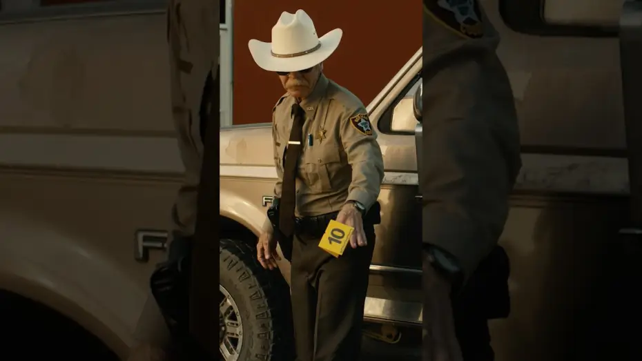 Відео до фільму Помічник шерифа — He’s got his own way of doing things. William H. Macy stars in The Deputy.