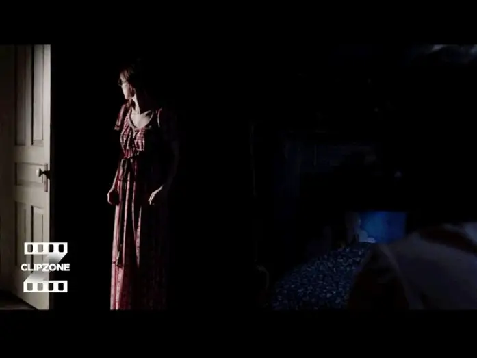 Відео до фільму Закляття — He's Right Behind You