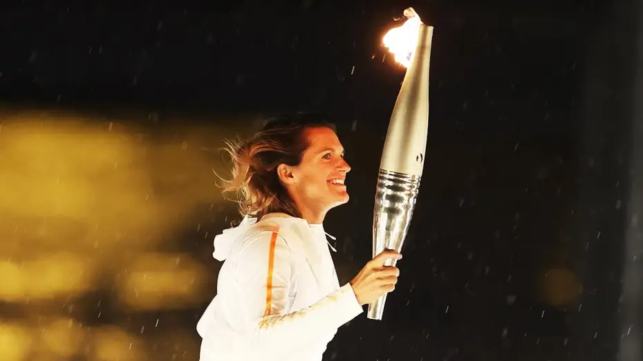 Відео до фільму Олімпійські ігри 2024 в Парижі. Церемонія відкриття — JO PARIS 2024 - Mauresmo, Douillet, Manaudou : 24 porteurs de la flamme olympique pour finir