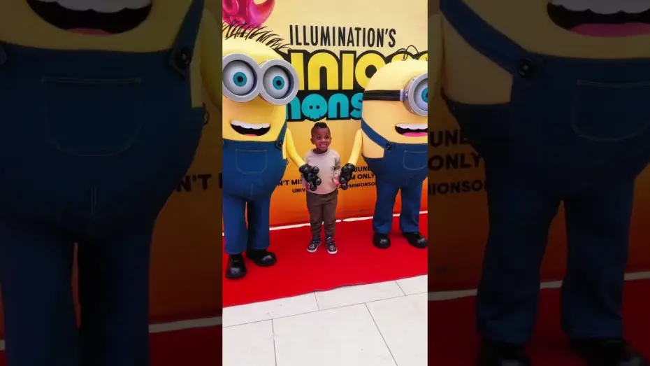 Відео до фільму Посіпаки і Монстряки — Official chaos rating: 10/10. See the Minions for yourself around SA during the Minions on tour
