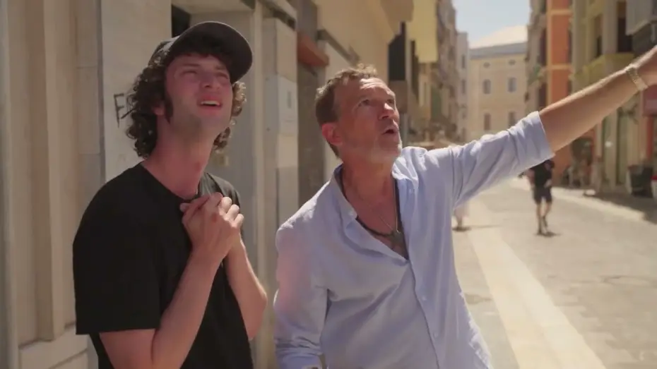 Відео до фільму Тоні — Menu Del Dia: A day in Malaga with Antonio Banderas and Dominic Sessa