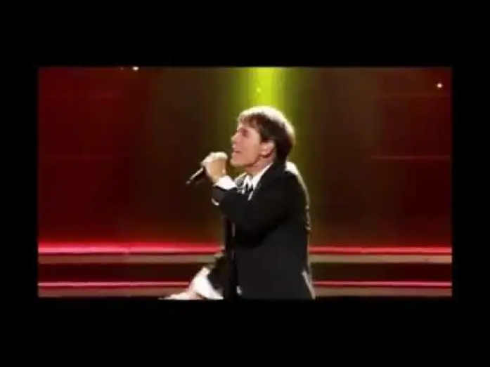 Відео до фільму The Singing Priest — singing priest movie highlights