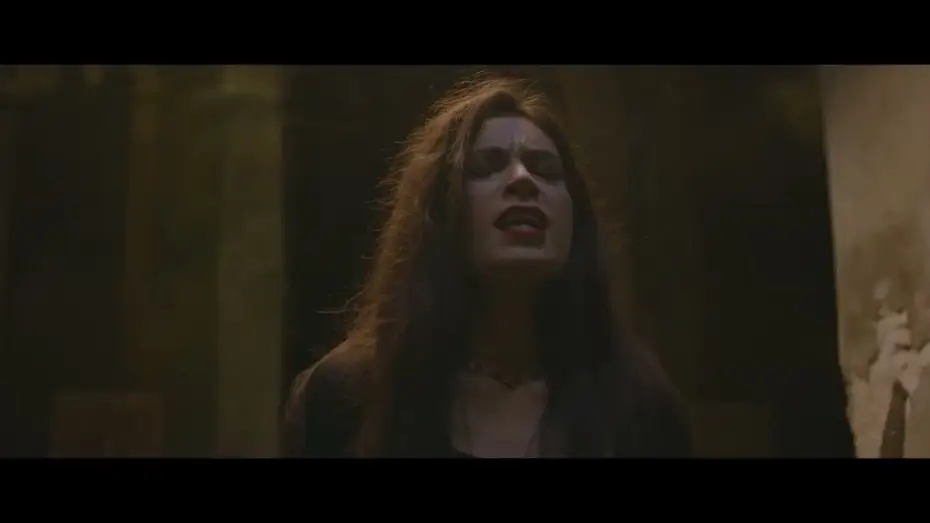 Відео до фільму La Bruja del bosque oscuro — La Bruja del Bosque Oscuro
