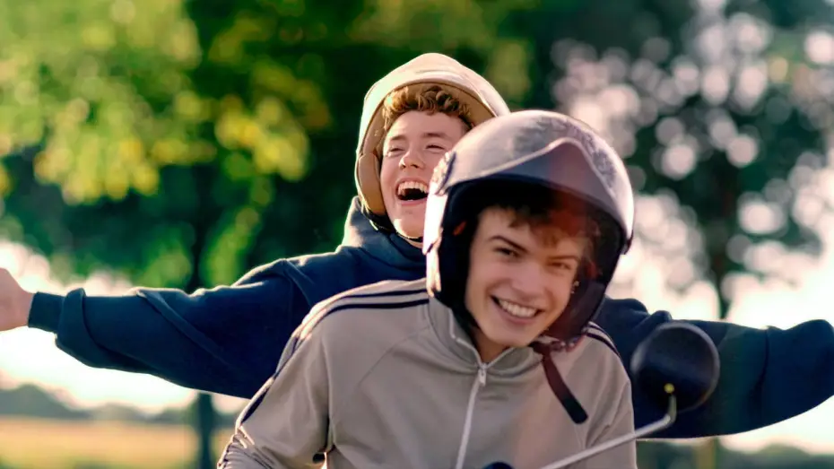 Відео до фільму Free at Heart — FREE AT HEART - OFFICIAL INTERNATIONAL TRAILER