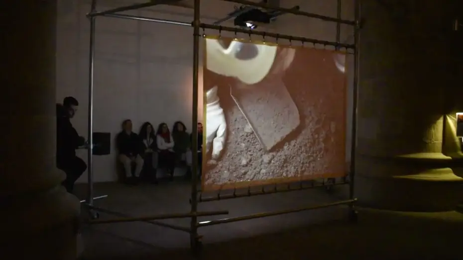 Відео до фільму Harria eta Poltsa — Maddi Barberren 'Harria eta Poltsa' instalazio artistikoa
