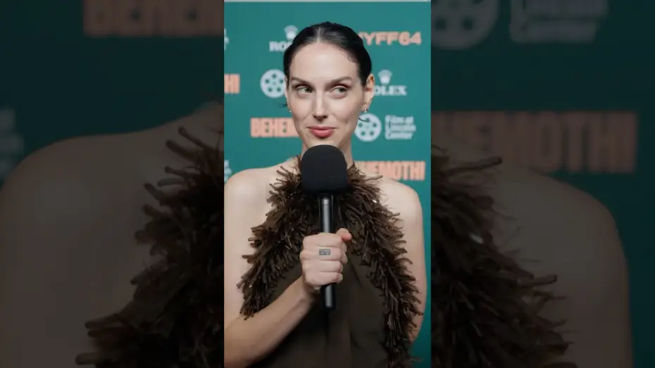 Відео до фільму Бегемот! — Eva Victor - Red Carpet Interview