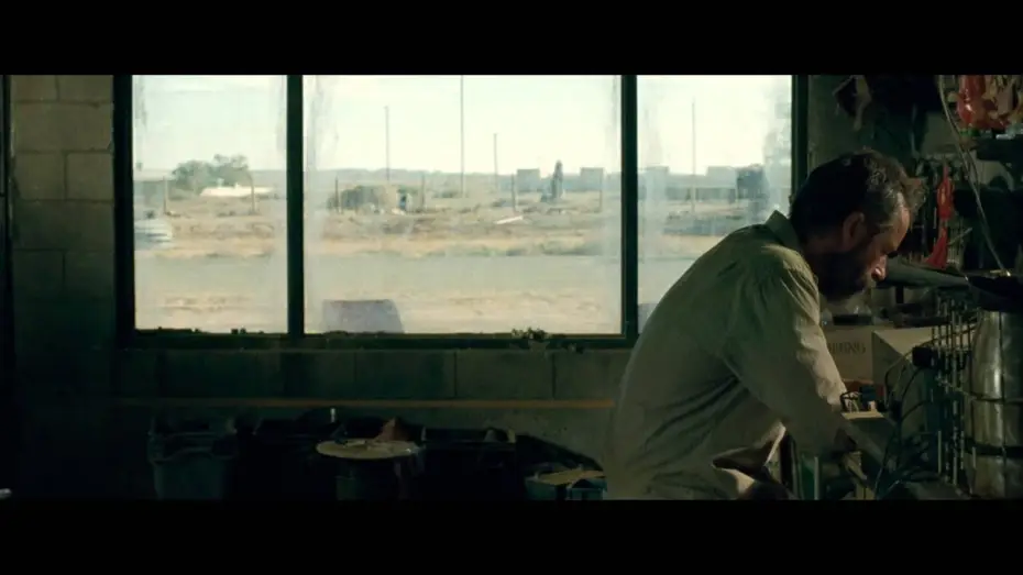 Відео до фільму Волоцюга — THE ROVER - IN CINEMAS AUGUST 15 [HD]
