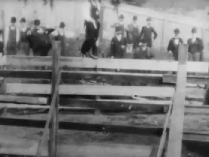 Відео до фільму Bucking Broncho — Bucking Broncho (Edison - Dickson - Heise - 1894)