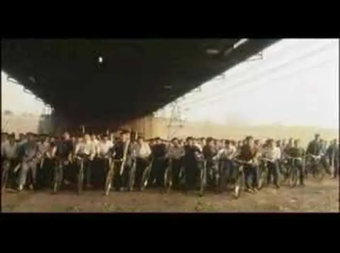 Відео до фільму 阳光灿烂的日子 — In The Heat Of The Sun
