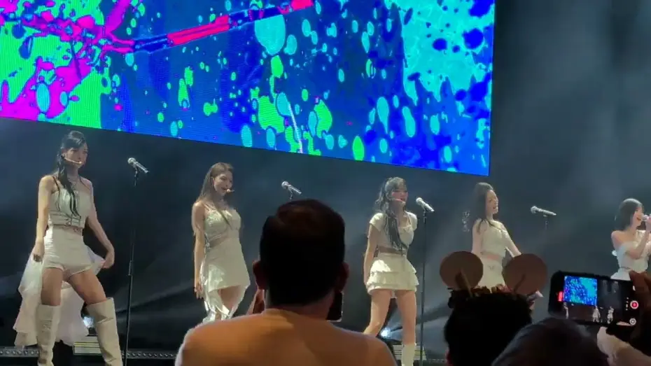 Відео до фільму fromis_9 World Tour [NOW TOMORROW.] in Chicago — Fromis_9 (프로미스나인) Full Concert [4K] Now Tomorrow, Chicago IL 2025.08.30