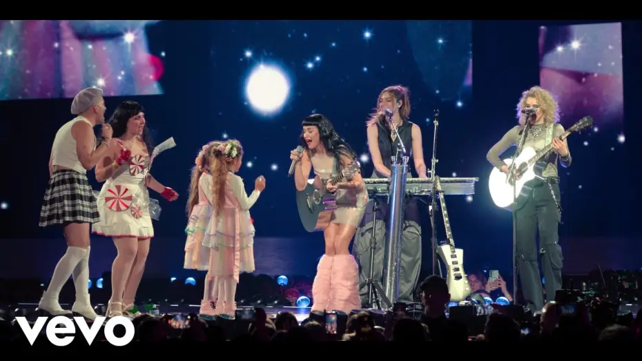 Відео до фільму Katy Perry: The Lifetimes Tour – Live from Paris — Katy Perry - The One That Got Away (The Lifetimes Tour Live from Paris / 2025)