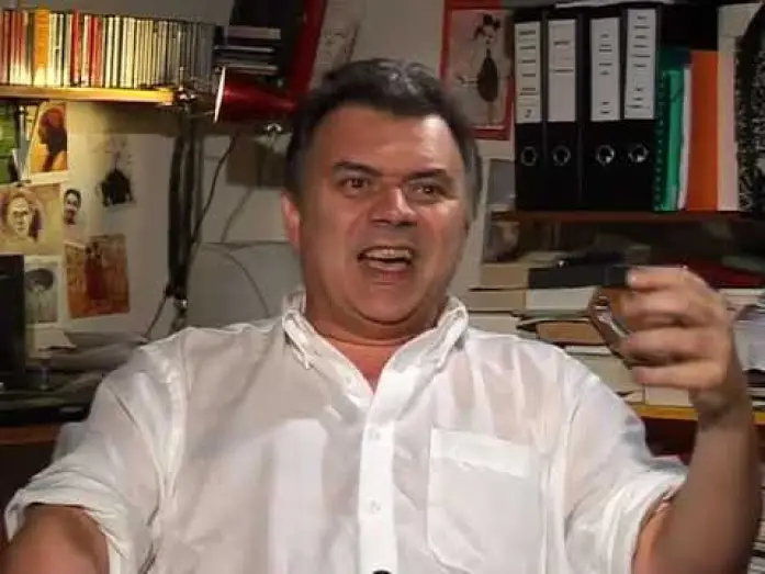 Відео до фільму Messali Hadj - Une vie au service du peuple algérien — Messali Hadj - Une vie au service du peuple algérien
