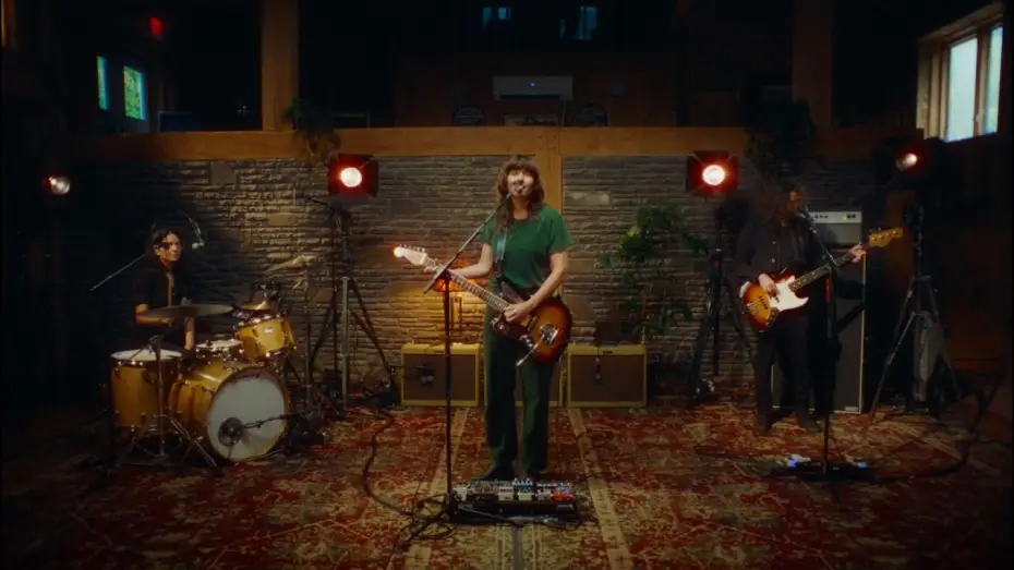 Відео до фільму Courtney Barnett: Creature of Habit - Live At Levon Helm Studios — Courtney Barnett - Creature of Habit (Live At Levon Helm Studios)
