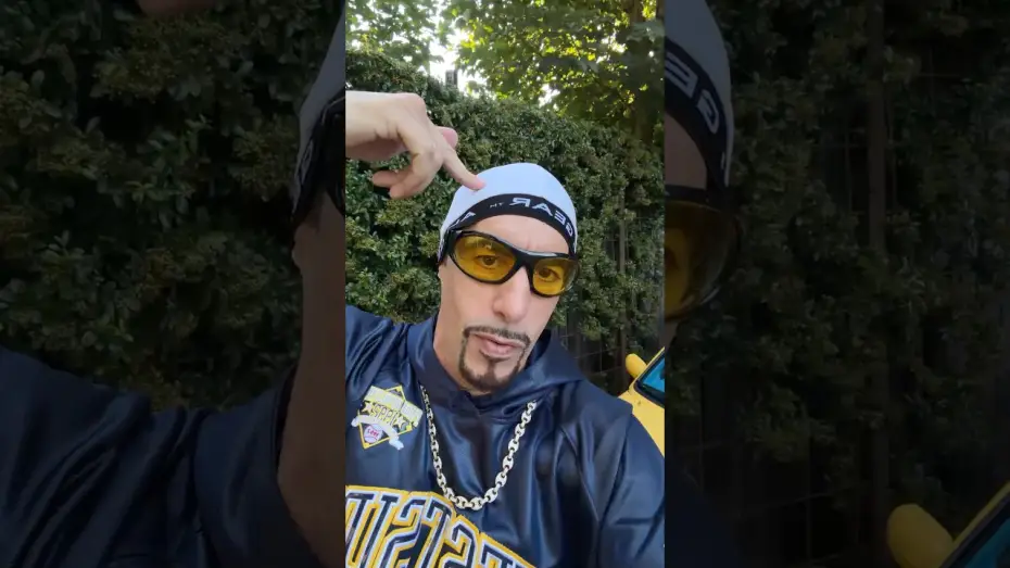Відео до фільму Алі Джи: Хто я? — Yo me iz got some newz dat iz even bigger dan Biggie, check dis video…