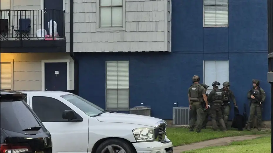 Відео до фільму Houston Hostage Crisis — Houston Hostage Crisis