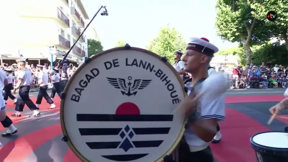 Відео до фільму La Grande Parade des Nations celtes — Grande Parade des Nations Celtes 2026 - Le bagad de Lann-Bihoué