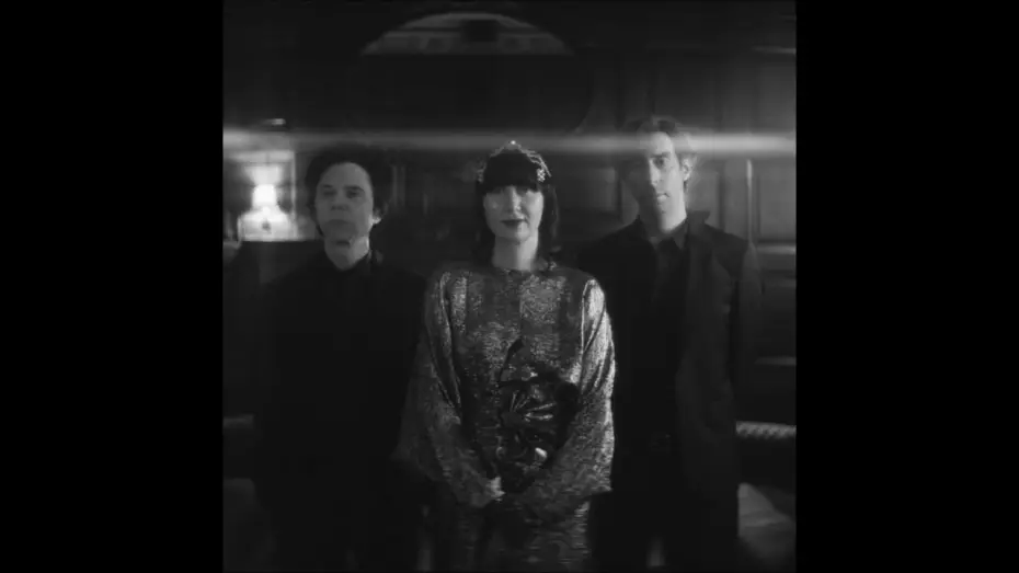 Відео до фільму Yeah Yeah Yeahs: Hidden in Pieces — Yeah Yeah Yeahs - Hidden In Pieces (Short Film Trailer)