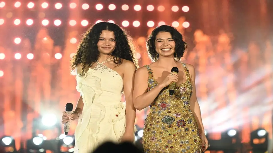 Відео до фільму Disney Princess: The Ultimate Concert Celebration — Auli’i Cravalho & Catherine Laga’aia "How Far I’ll Go / Along The Way"