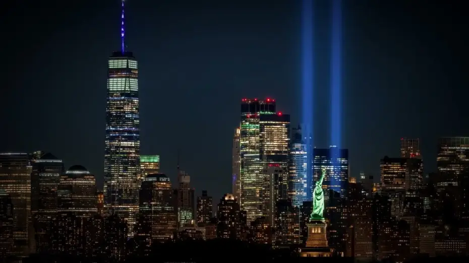 Відео до фільму 9/11 Tribute in Light: Live from Lower Manhattan — 9/11 Tribute in Light: Live from Lower Manhattan
