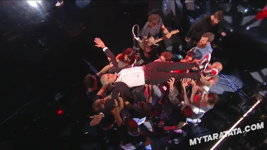 Відео до фільму Taratata - Hommage spécial à Catherine Ringer — Le Slam de Nagui avec Shaka Ponk / Catherine Ringer "Whole Lotta Rosie" (AC/DC)