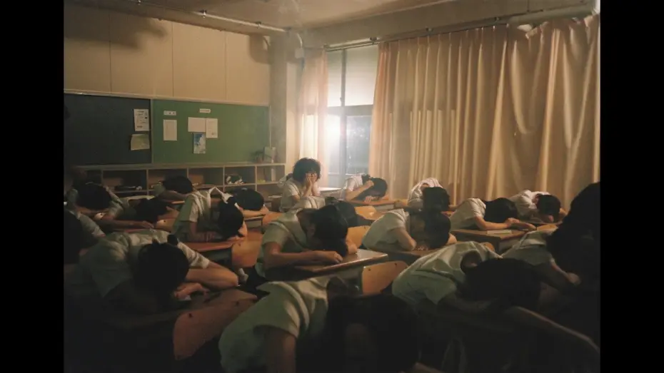 Відео до фільму 超塑性变形 — 30秒予告　映画『超塑性変形』12月5日（土）公開決定