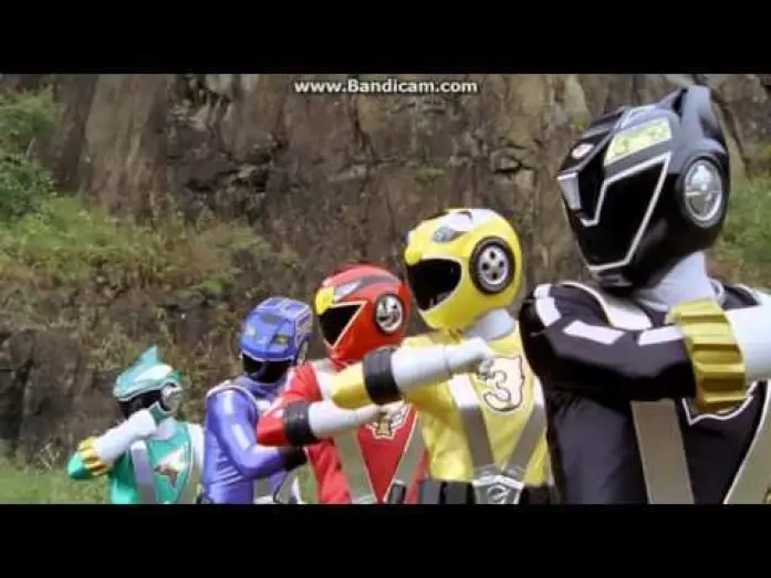 Відео до фільму 劇場版 炎神戦隊ゴーオンジャーVSゲキレンジャー — Go onger vs Gekiranger Henshin & Roll Call