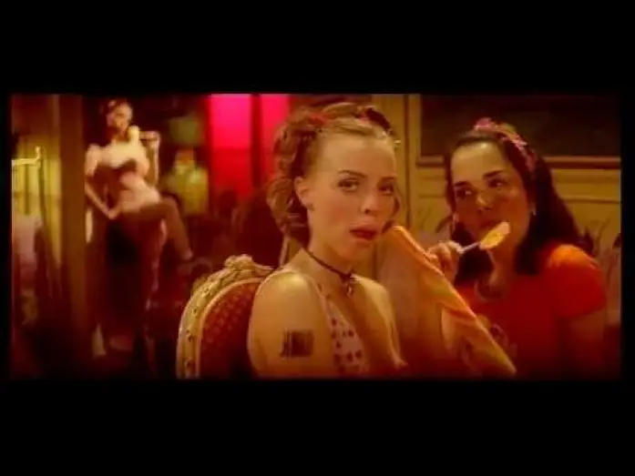 Відео до фільму Airbag | Tr&aacute;iler