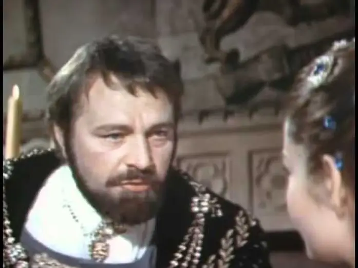 Відео до фільму Анна на тисячу днів — Anne of the Thousand Days Official Trailer #1 - Richard Burton Movie (1969) HD