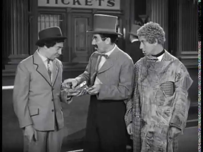 Відео до фільму Go West — Los hermanos Marx en el Oeste (1940) de Edward Buzzell (El Despotricador Cinéfilo)