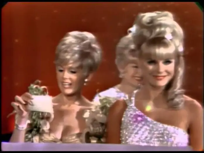 Відео до фільму Darling — Darling and Doctor Zhivago Win Costume Design: 1966 Oscars