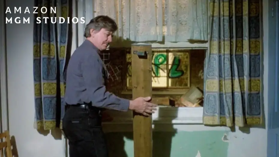 Відео до фільму Death Wish 3 — Paul Sets Up A Trap