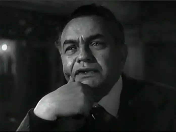 Відео до фільму Night Has a Thousand Eyes — La notte ha mille occhi (1948) - Trailer italiano