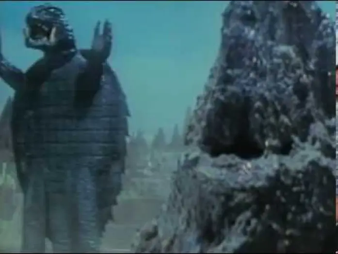 Відео до фільму Ґамера проти Ґірона — GAMERA VS GUIRON