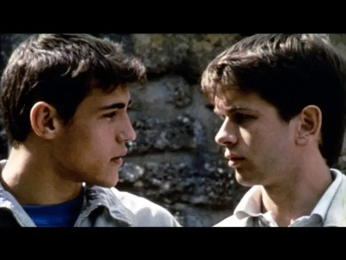 Відео до фільму Les Roseaux sauvages — Los juncos salvajes. Película gay. Trailer