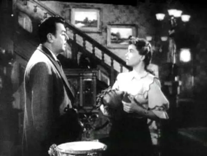Відео до фільму The Spiral Staircase — The Spiral Staircase (1945) trailer