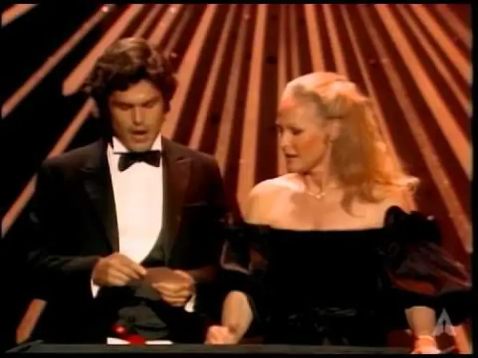 Відео до фільму Індіана Джонс: У пошуках втраченого ковчега | Raiders of the Lost Ark Wins Film Editing | 54th Oscars (1982)