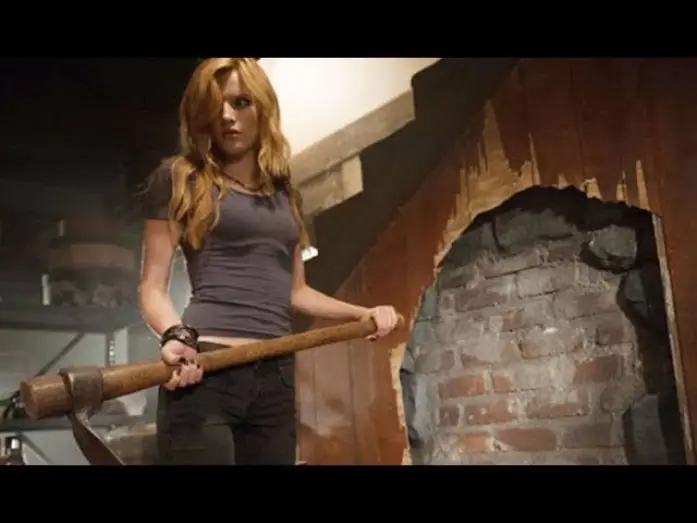 Відео до фільму Жах Амітивілля: Пробудження — Amityville: El despertar - Trailer español (HD)
