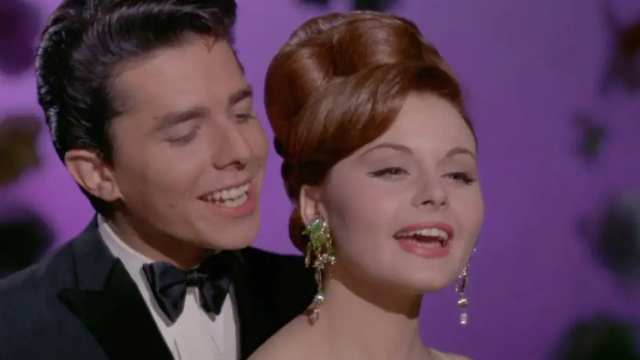 Відео до фільму Acompáñame — Rocío Dúrcal y Enrique Guzmán "Acompáñame" película 1966